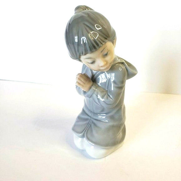 LLADRO NAO PORCELAIN CELESTIAL PRAYER Girl PRAYING rare - Picture 2 of 12